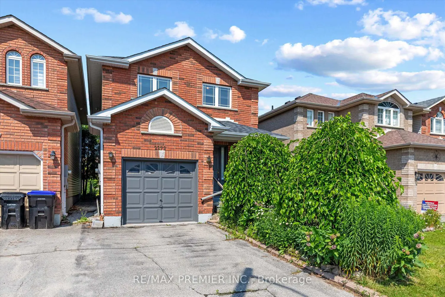 2272 Warrington Way photo 2