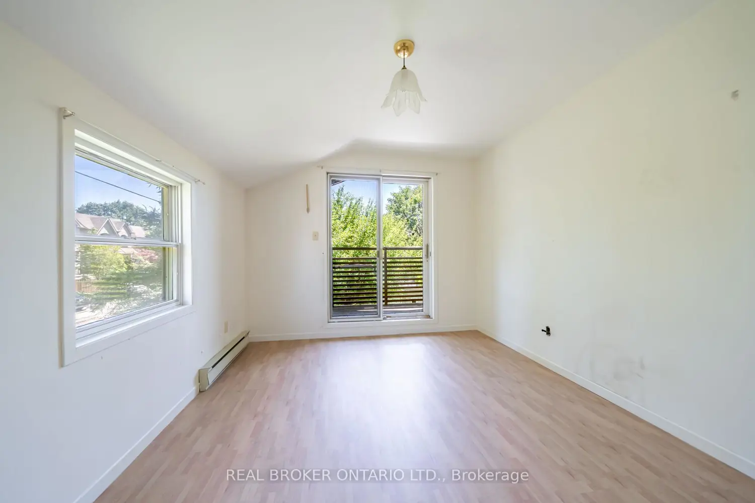 483 Melrose Avenue photo 5