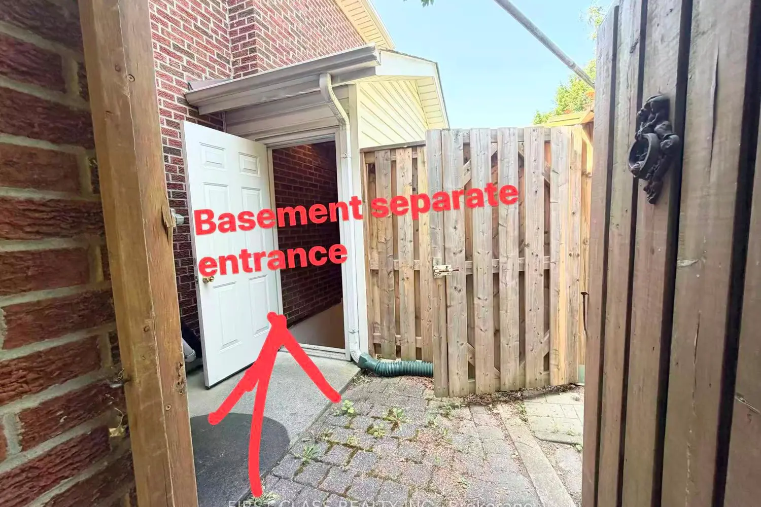 56 Silversted Drive photo 2