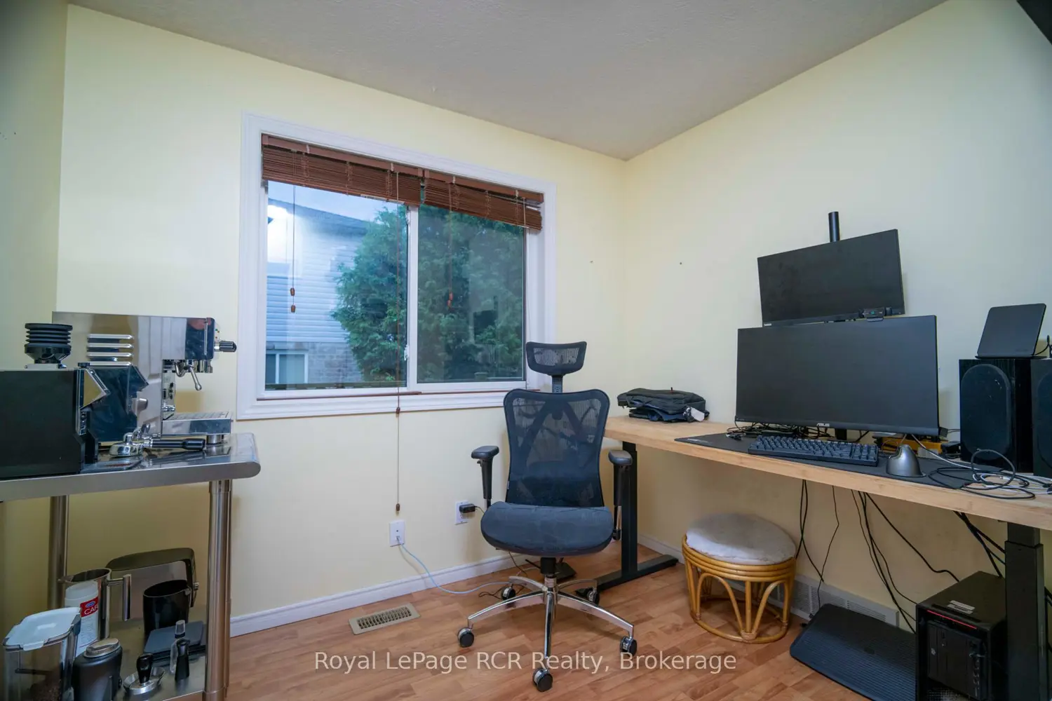 572 Scougall Court photo 5