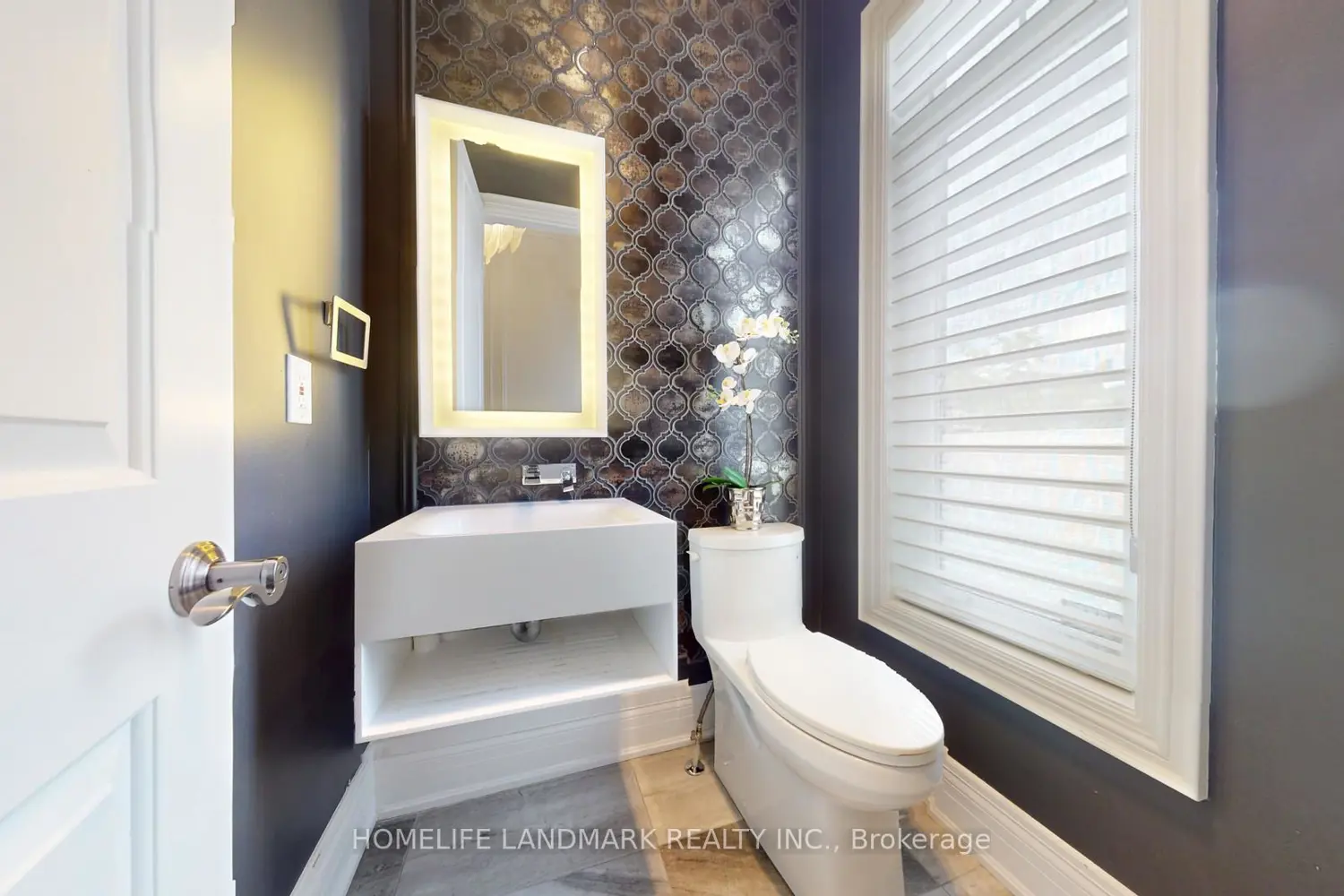 402 Farrell Road photo 3