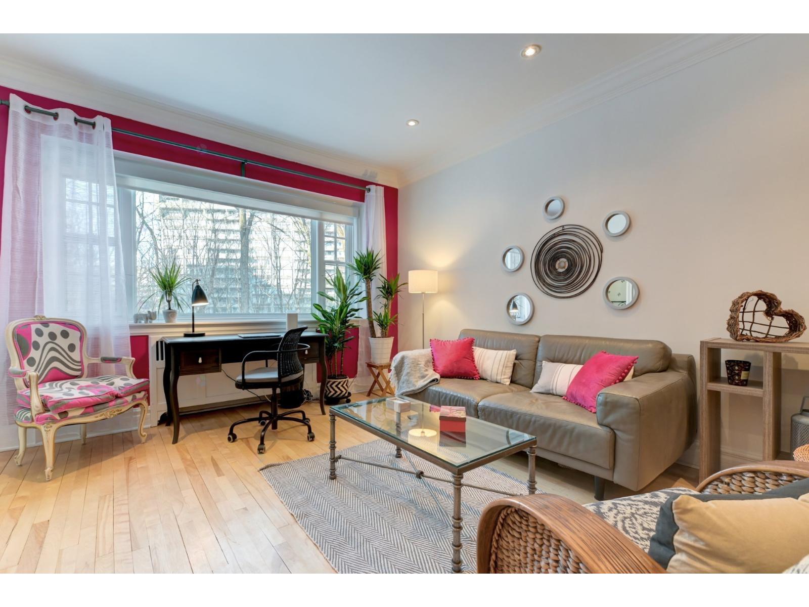 3445 Av. Ridgewood