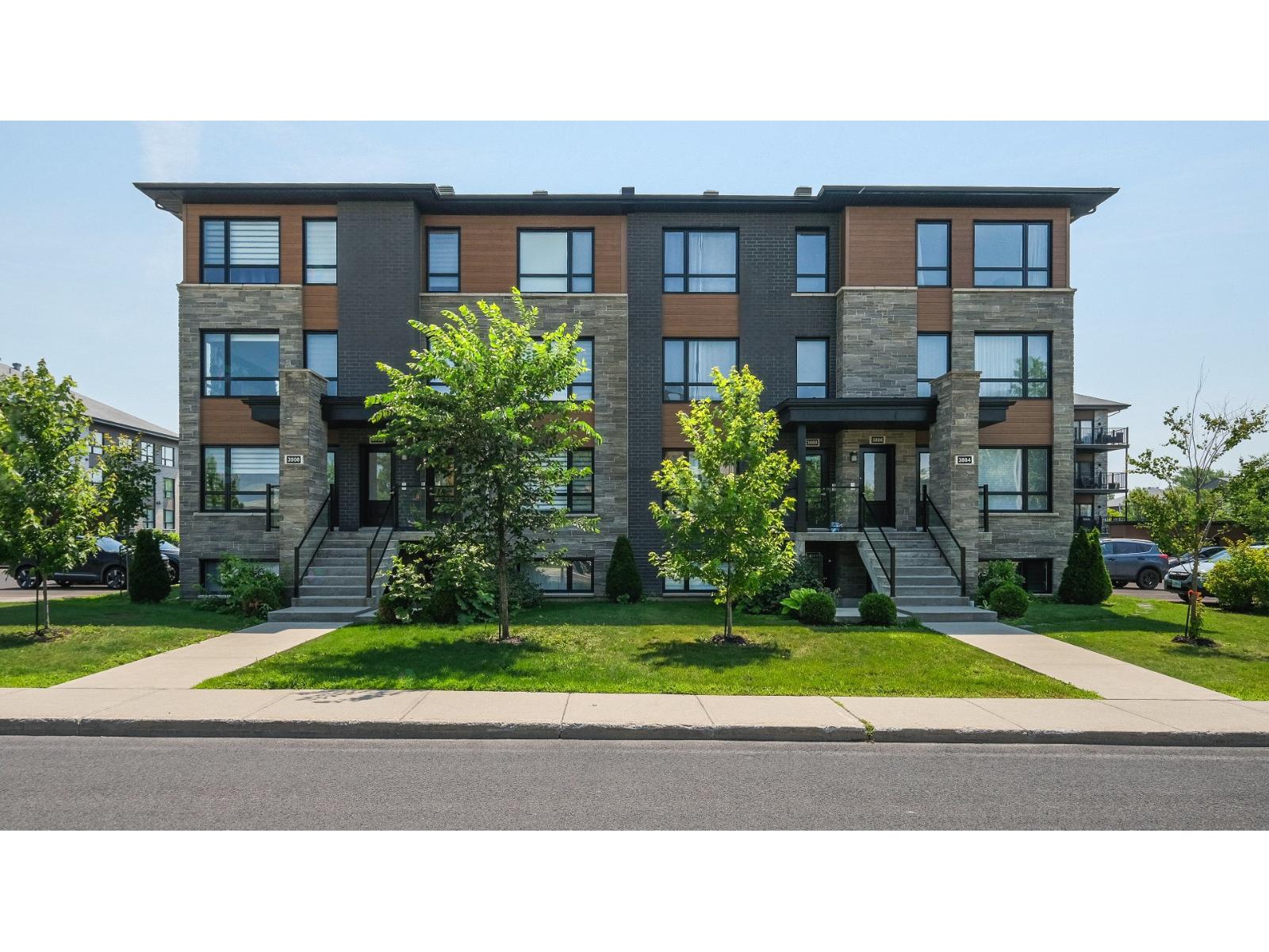 3900 Rue Bernard-Hubert