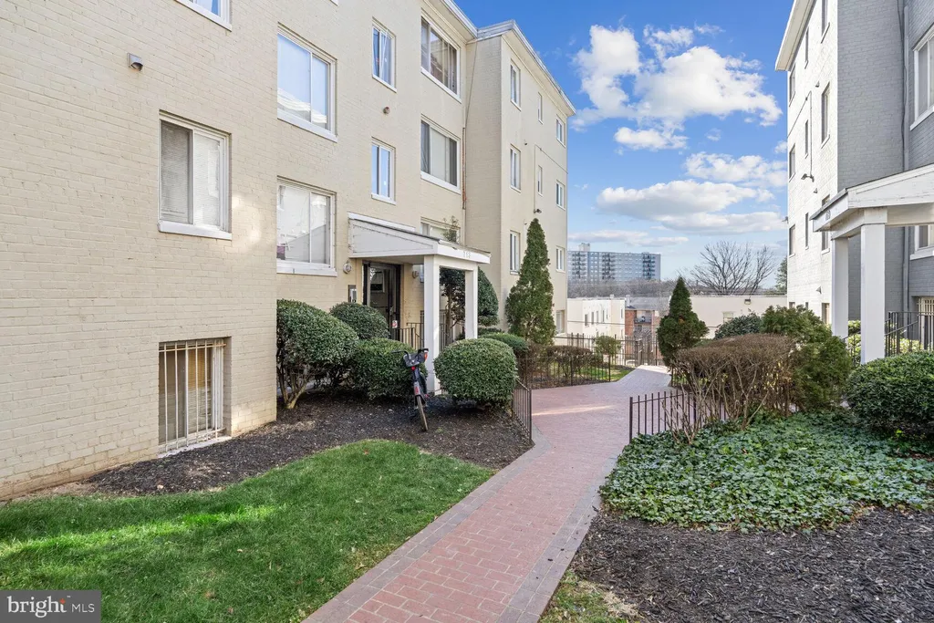 713 Brandywine Street SE Unit 203, Washington, DC 20032