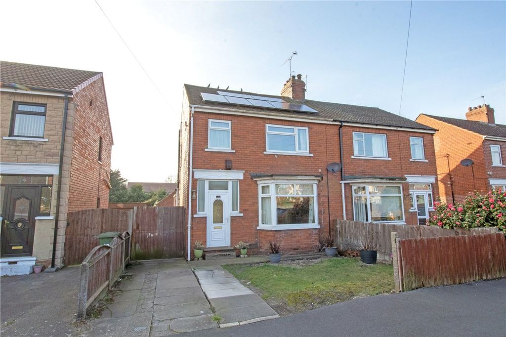 3 bed semi-detached house for saleLodge Road, Scunthorpe DN15