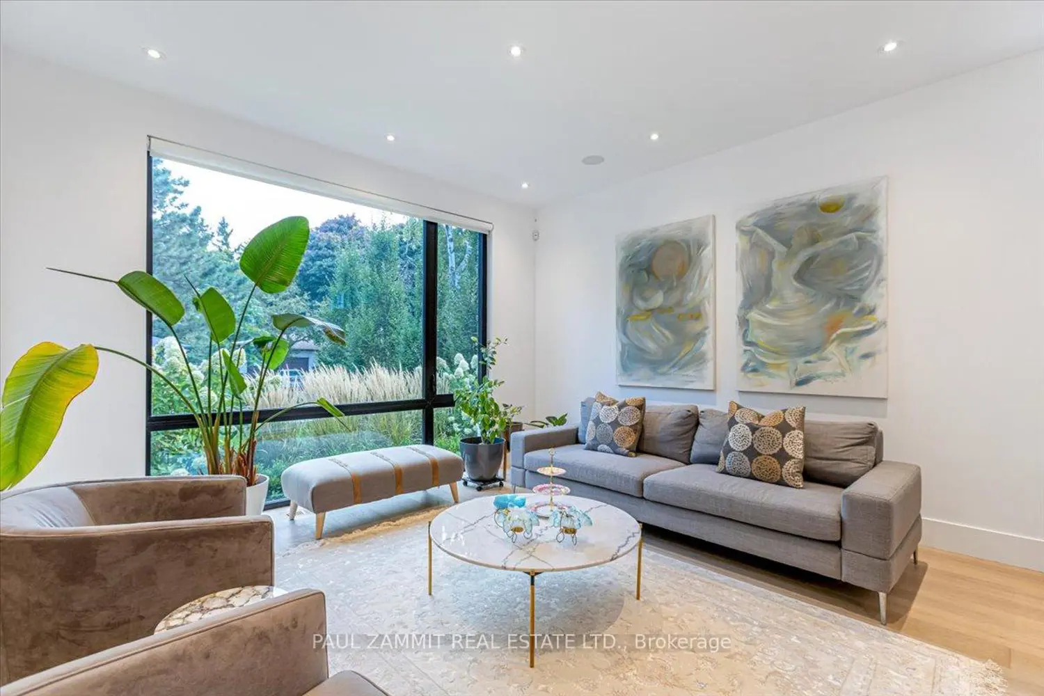 14 Rothsay Road photo 2