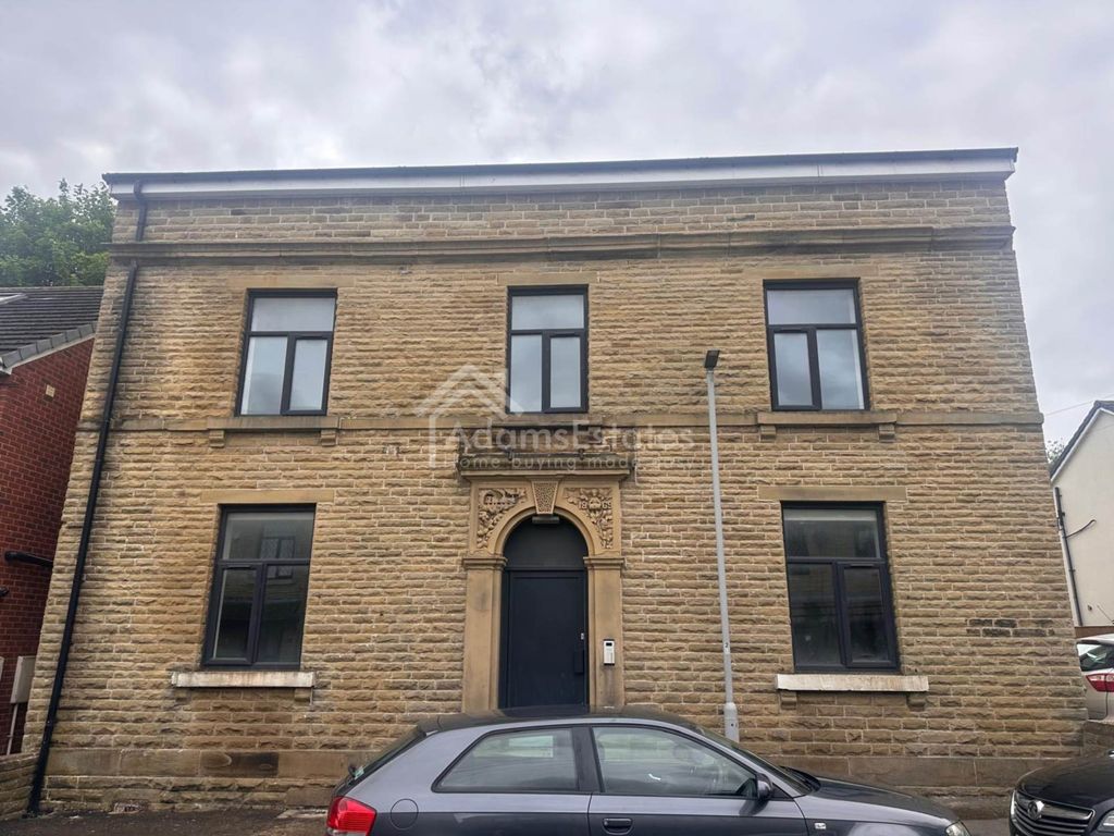 11 bed flat for saleNorth Road, Dewsbury WF13