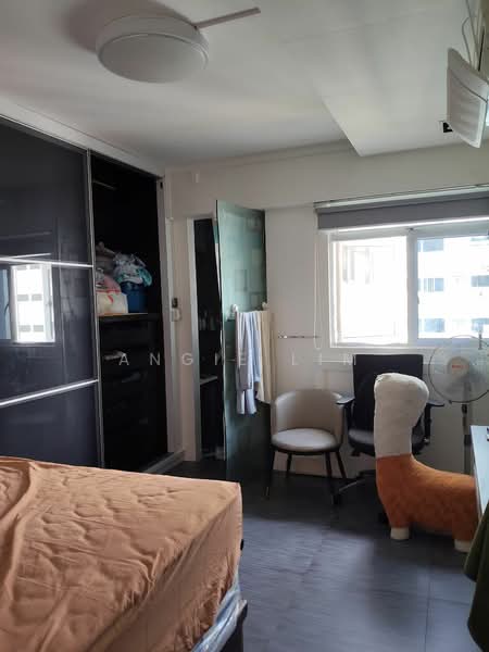 275 Yishun Street 22 photo 4
