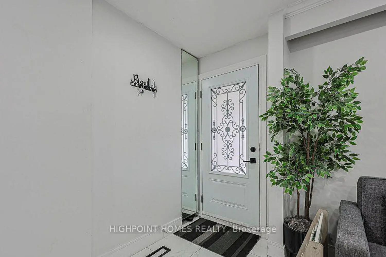 3 Mozart Avenue photo 3
