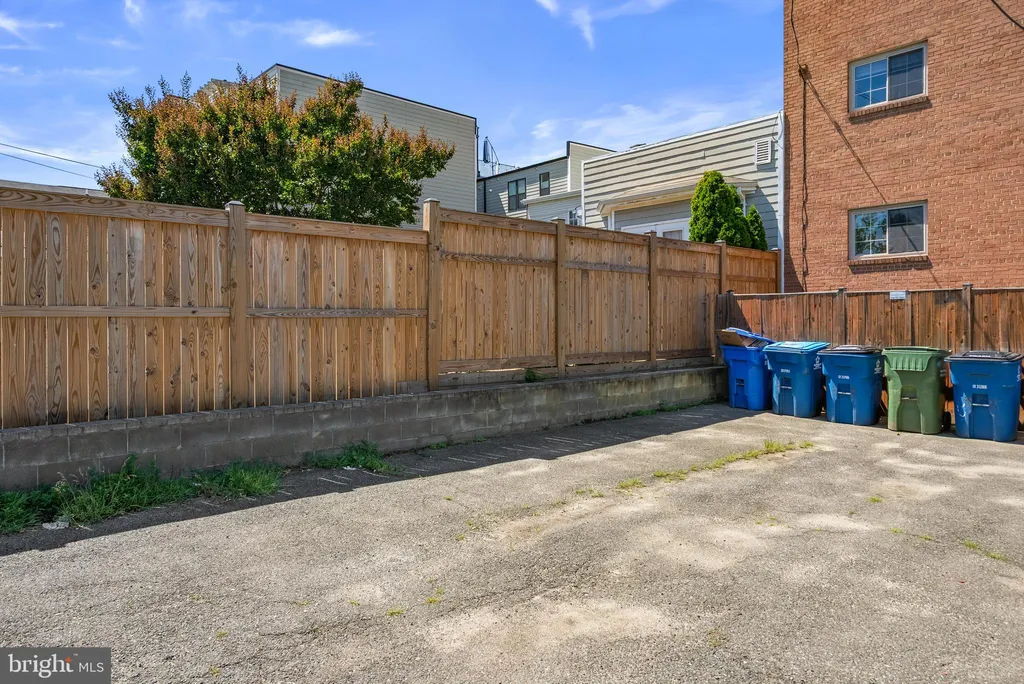 718 Park Road NW Unit 1, Washington, DC 20010