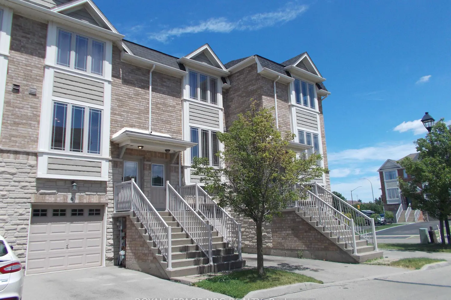 8 Hemlock Way 6 photo 3
