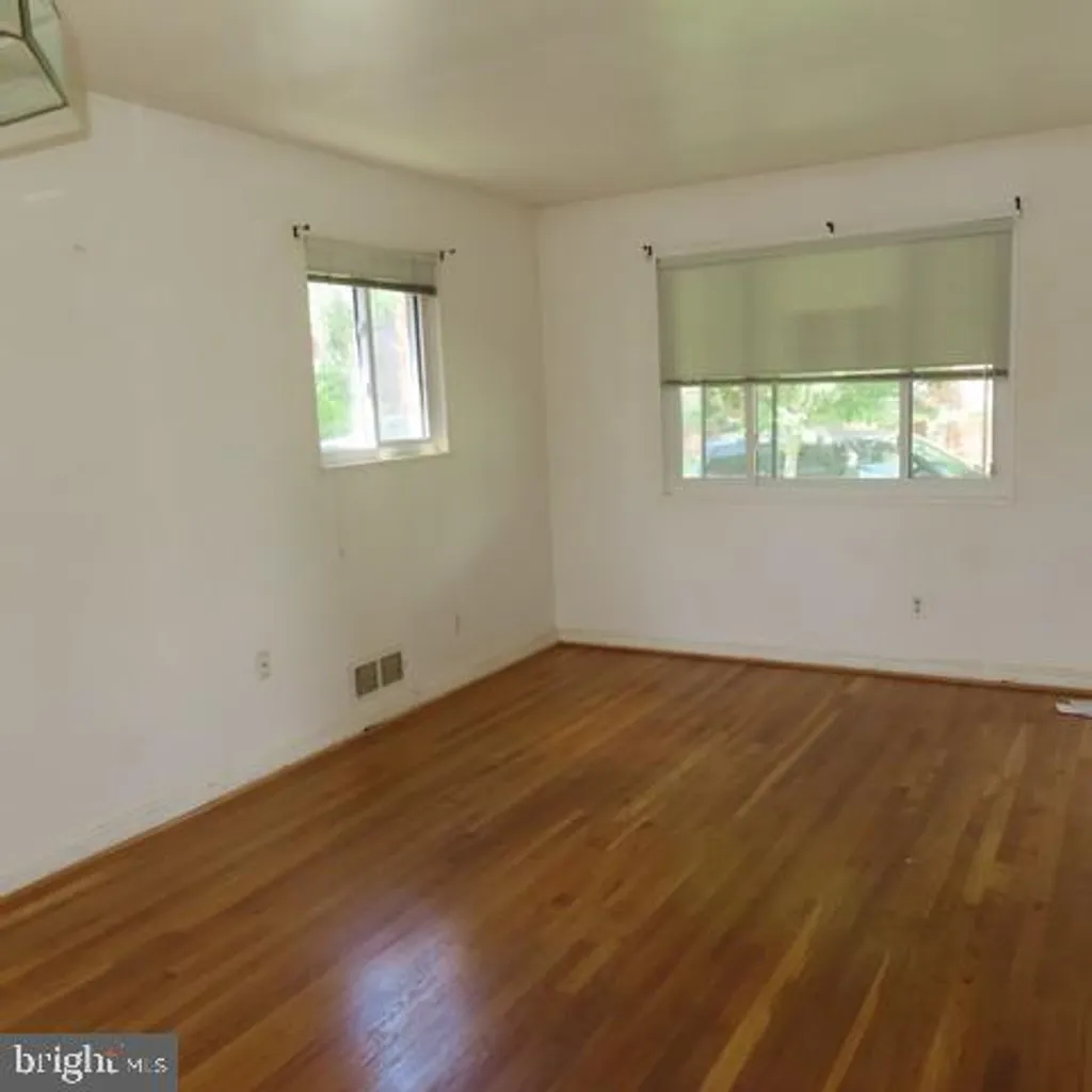 819 Oglethorpe Street NE, Washington, DC 20011 photo 2