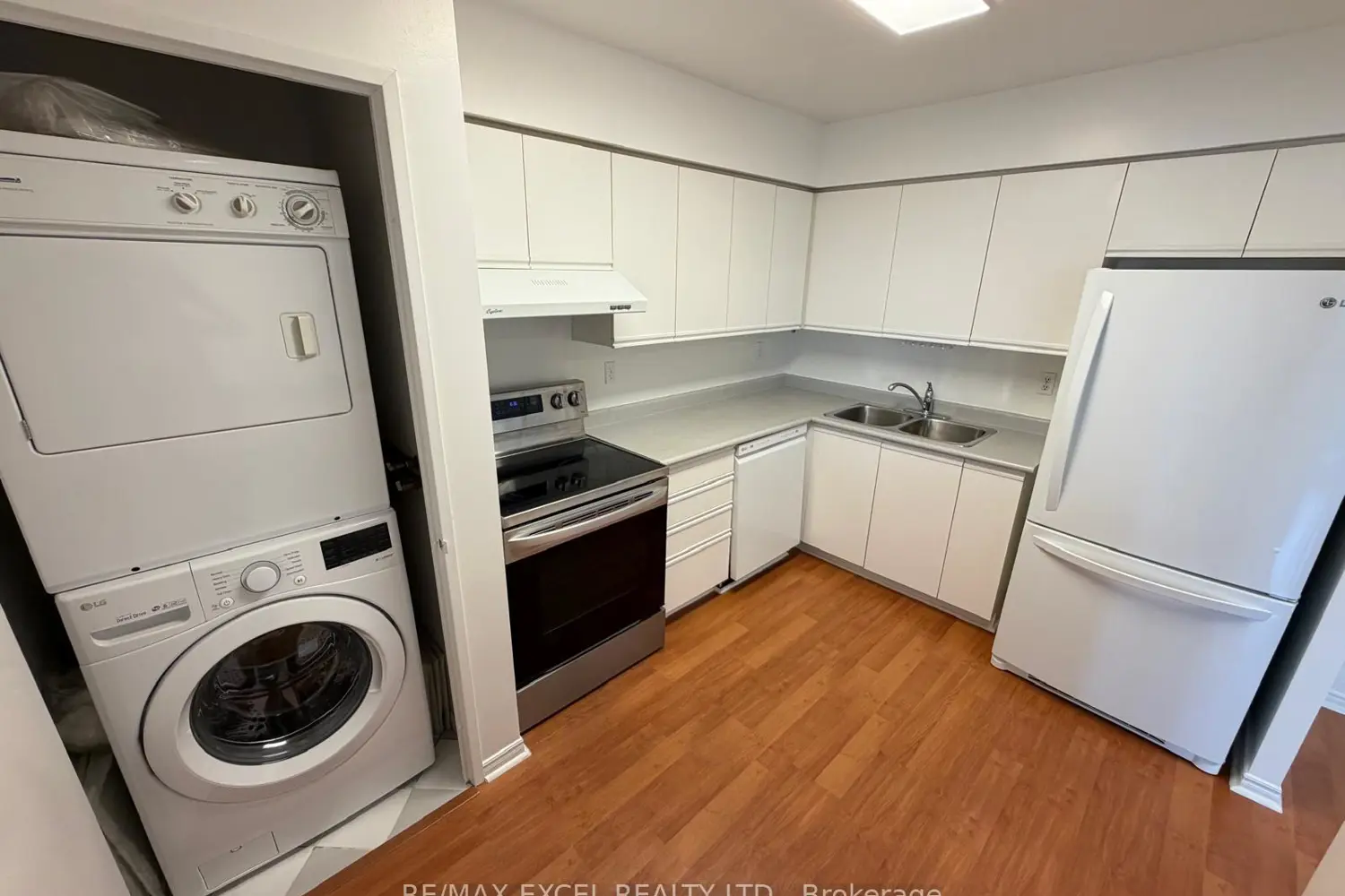 91 Townsgate Drive 507 photo 5