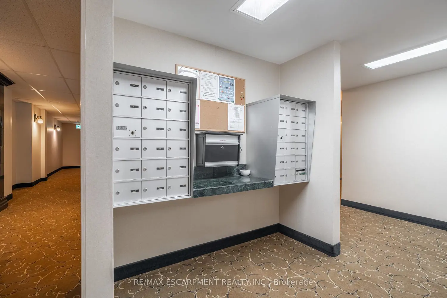 970 Golf Links Road 306 photo 2