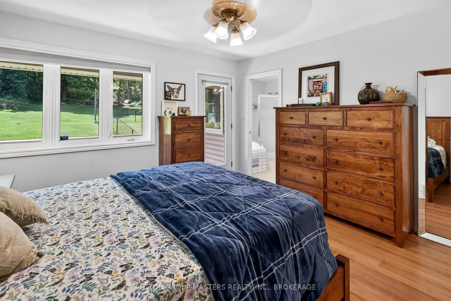 710 Maple Road photo 4