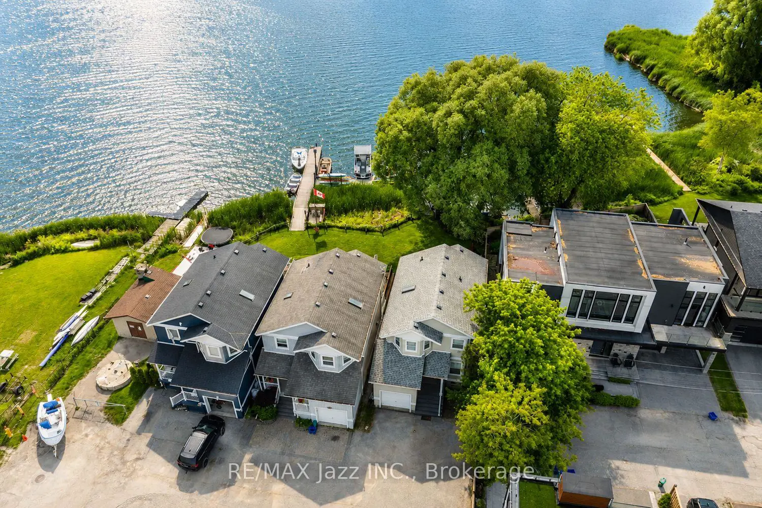 1236 Bayview Street photo 2