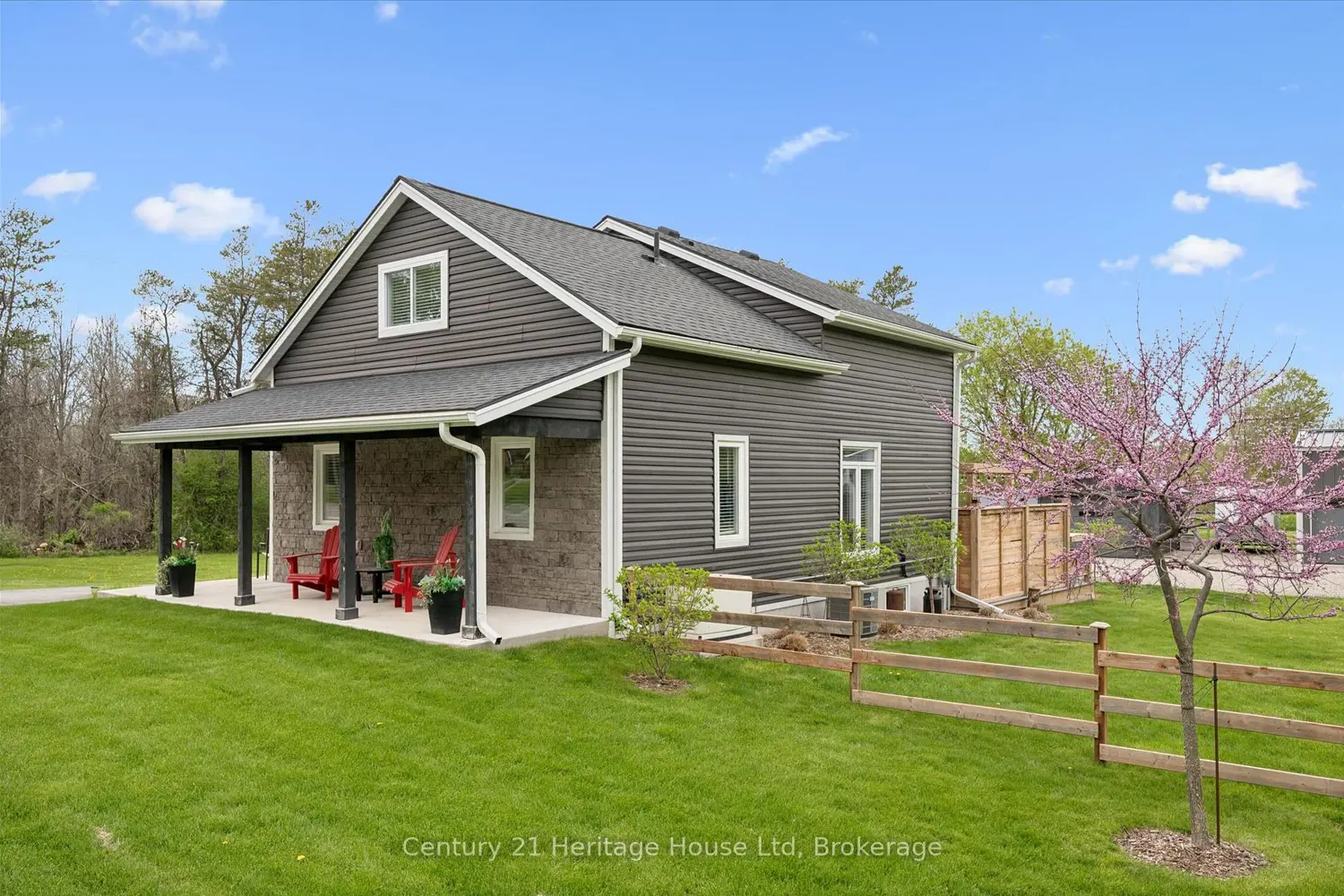 584077 Beachville Road photo 3