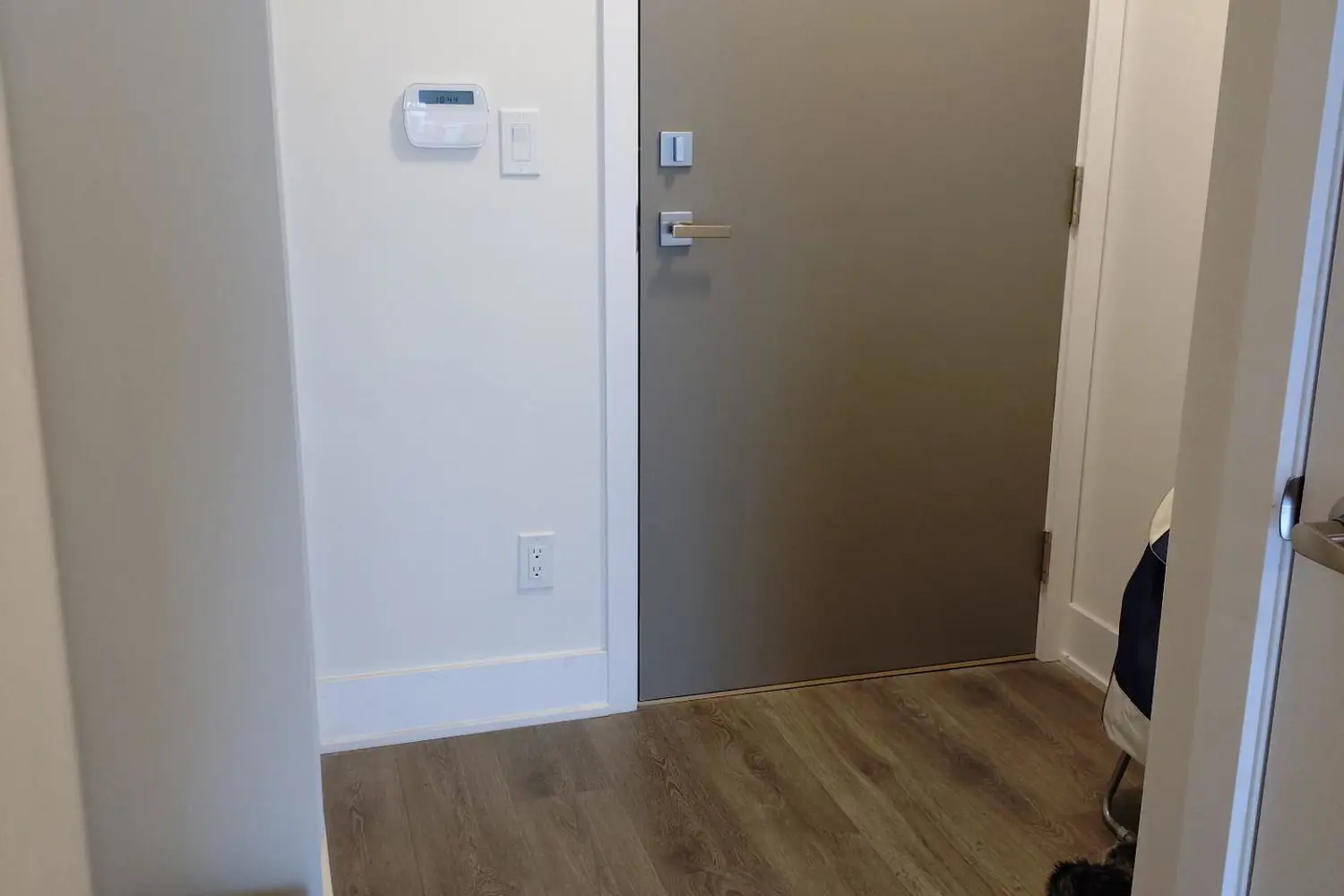 188 Fairview Mall Drive 1506 photo 2