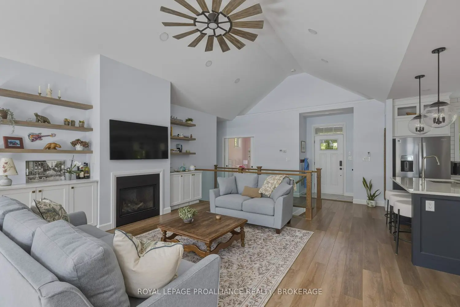 3842 Hideaway Lane photo 5