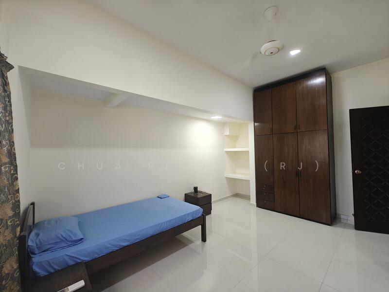 Duku Lane photo 3