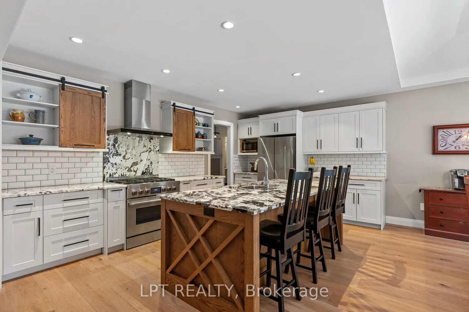 10007 Jenna Road photo 3