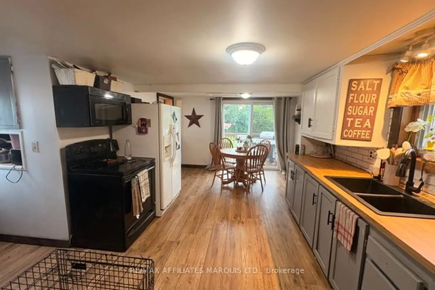20 Frost Avenue photo 5