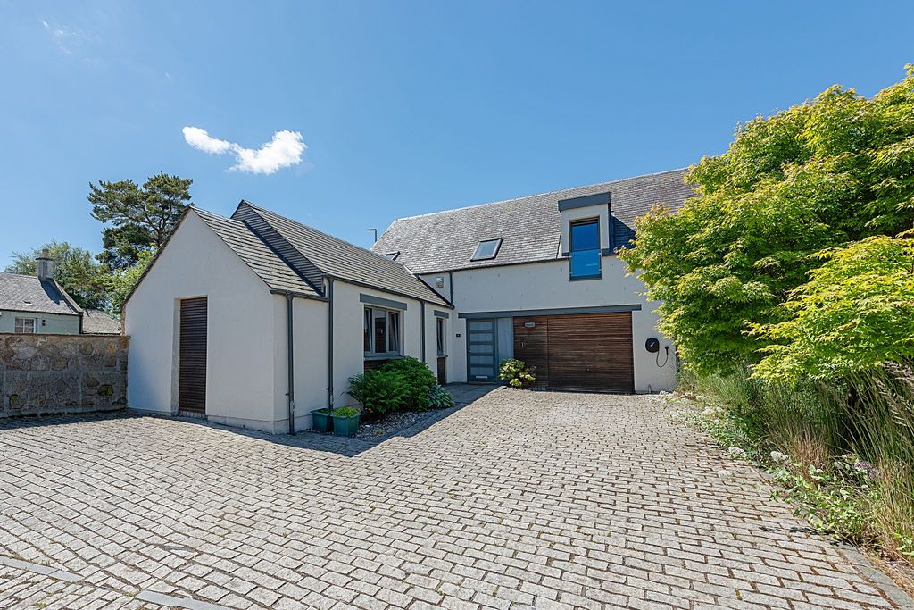 4 bed end terrace house for sale1 Mavisbank Grange, Loanhead EH20