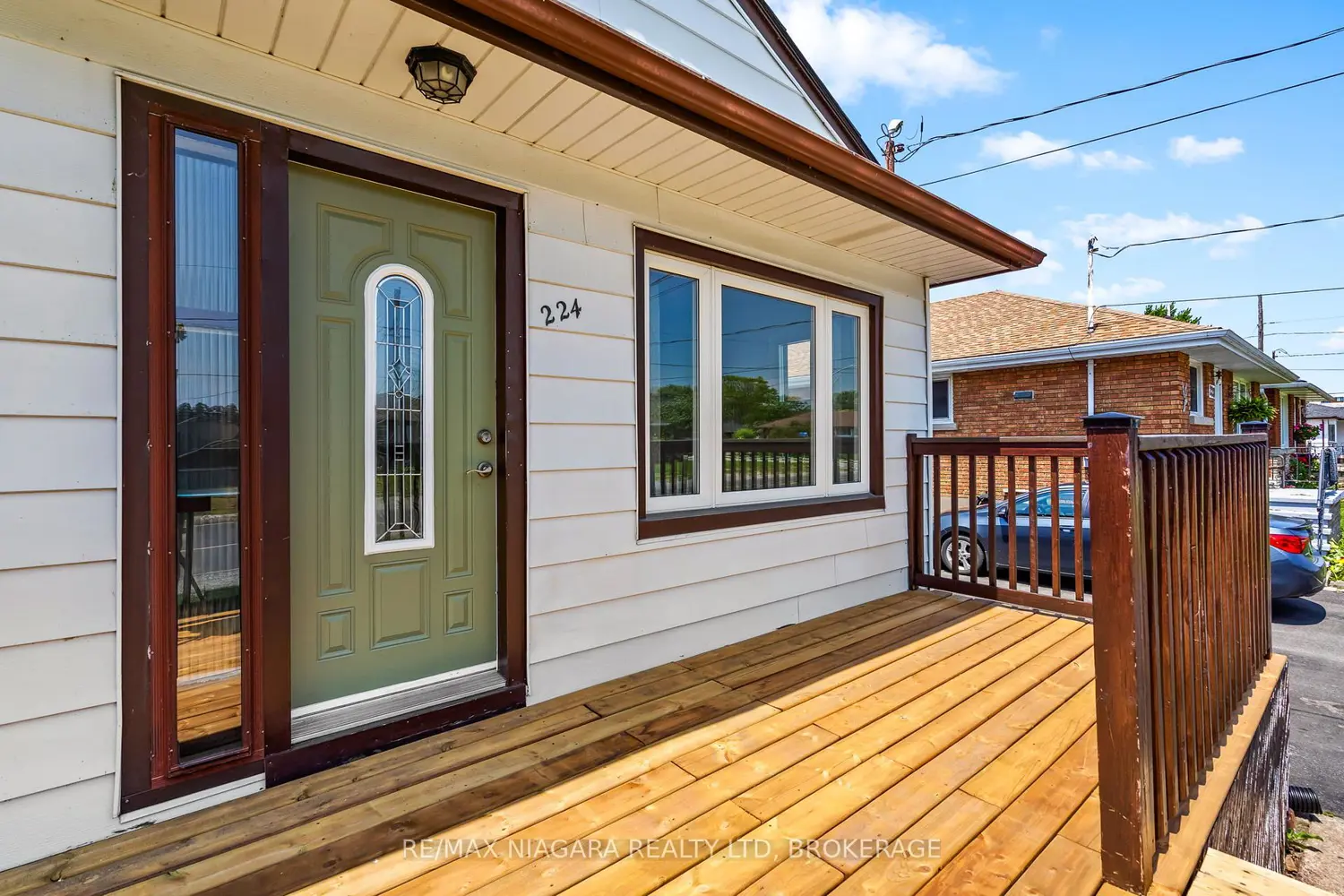 224 Clarke Street photo 2
