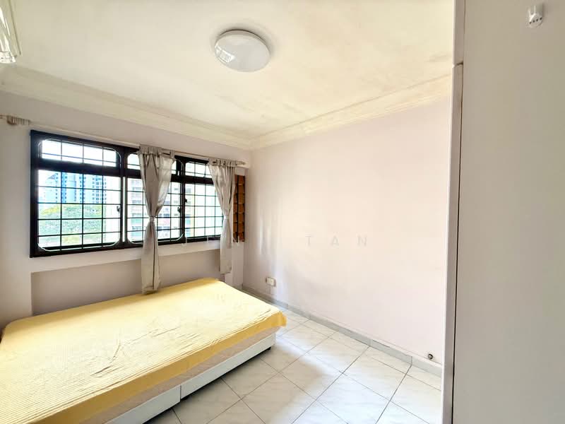 672 Choa Chu Kang Crescent photo 4