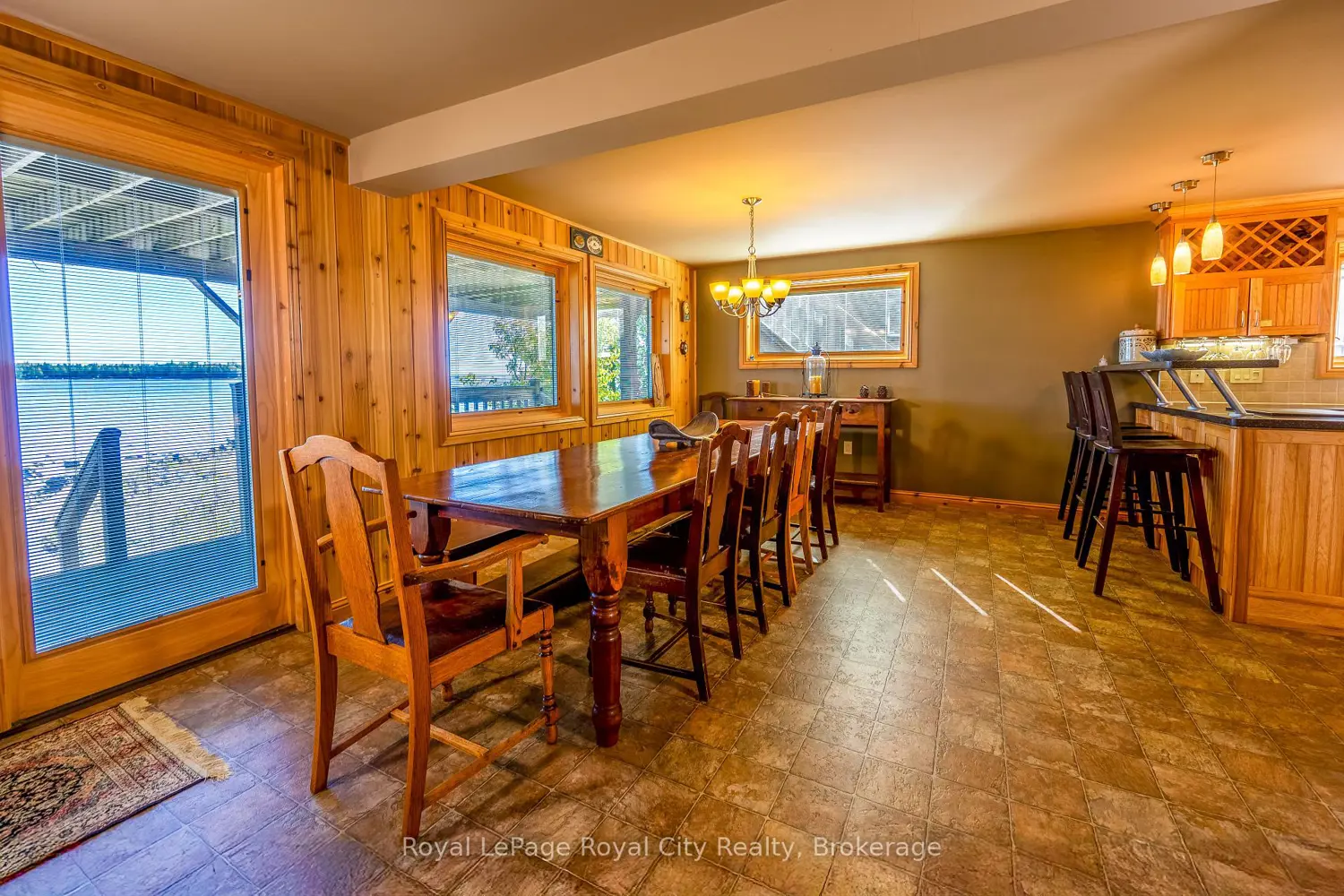 584 Warner Bay Road photo 5