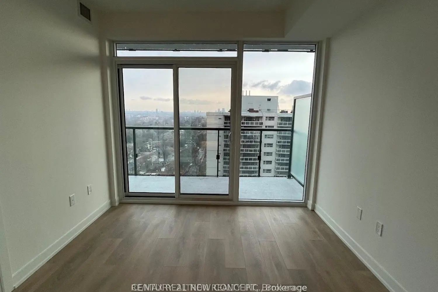 117 Broadway Avenue 1109 photo 5