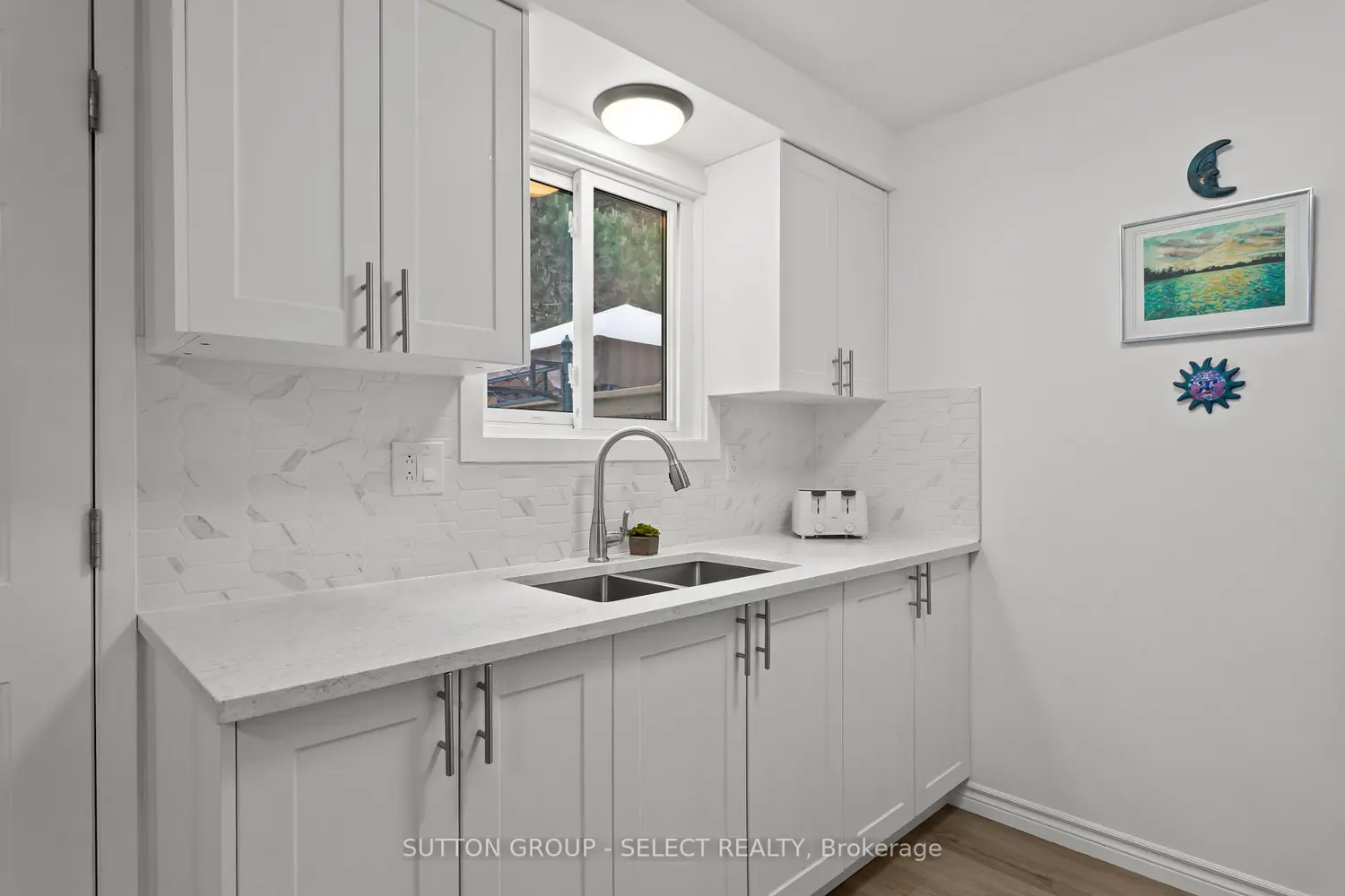40 Tiffany Drive 64 photo 5
