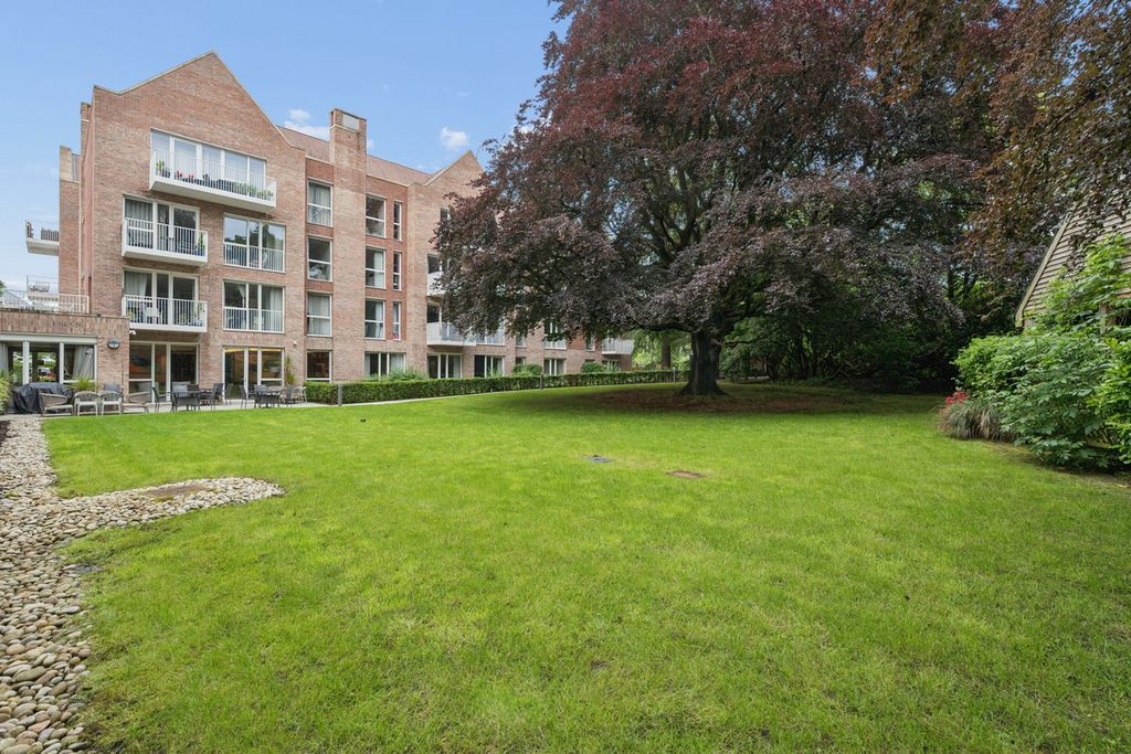 3 bed flat for saleAlderley Road, Wilmslow SK9