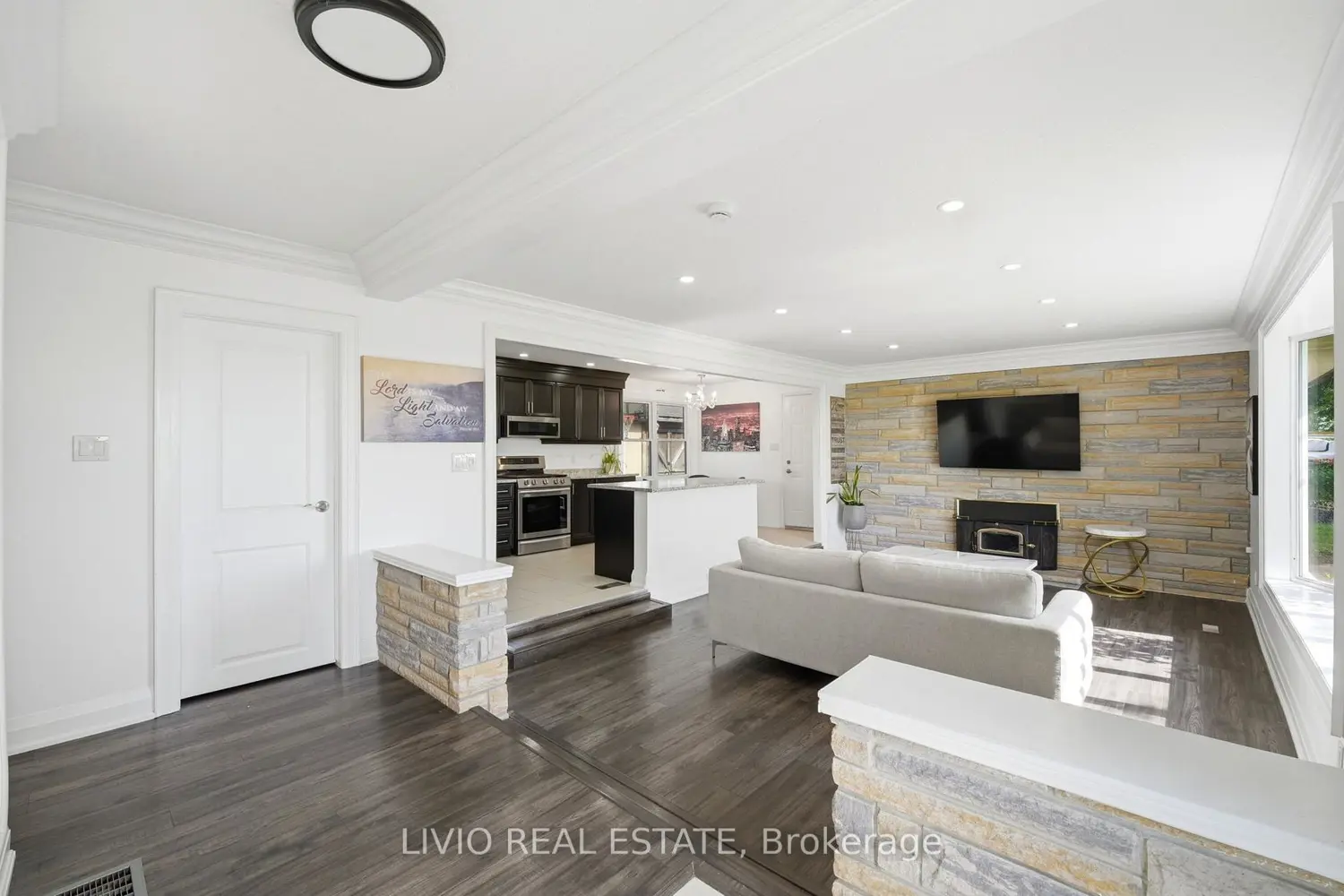120 Woodburn Road photo 3