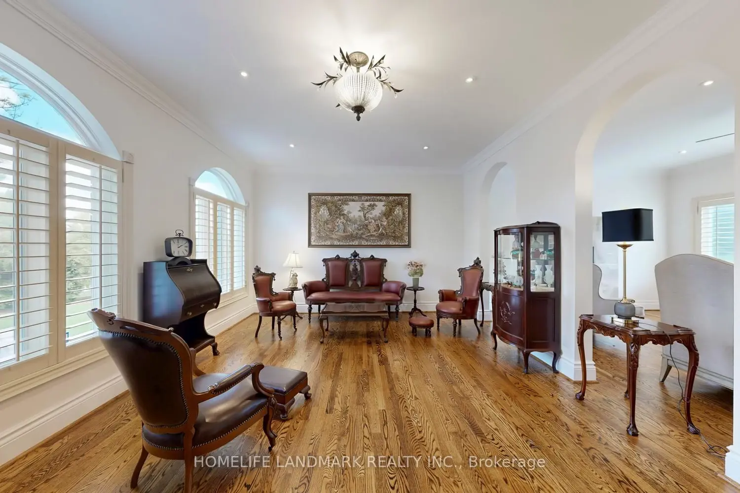 90 Offord Crescent photo 4