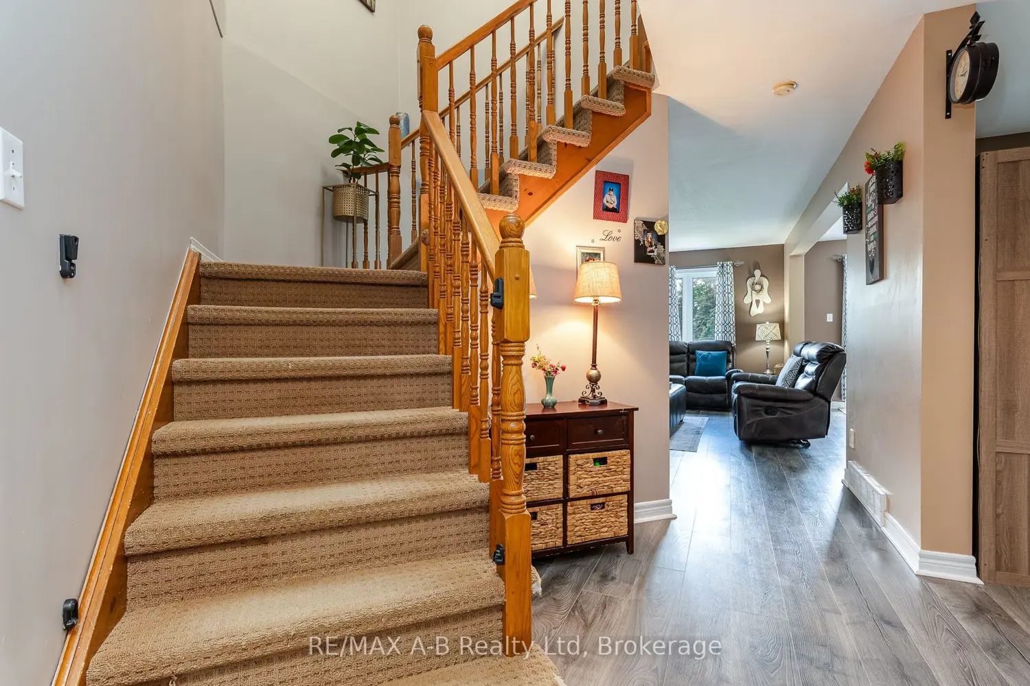 108 Walsh Crescent photo 5