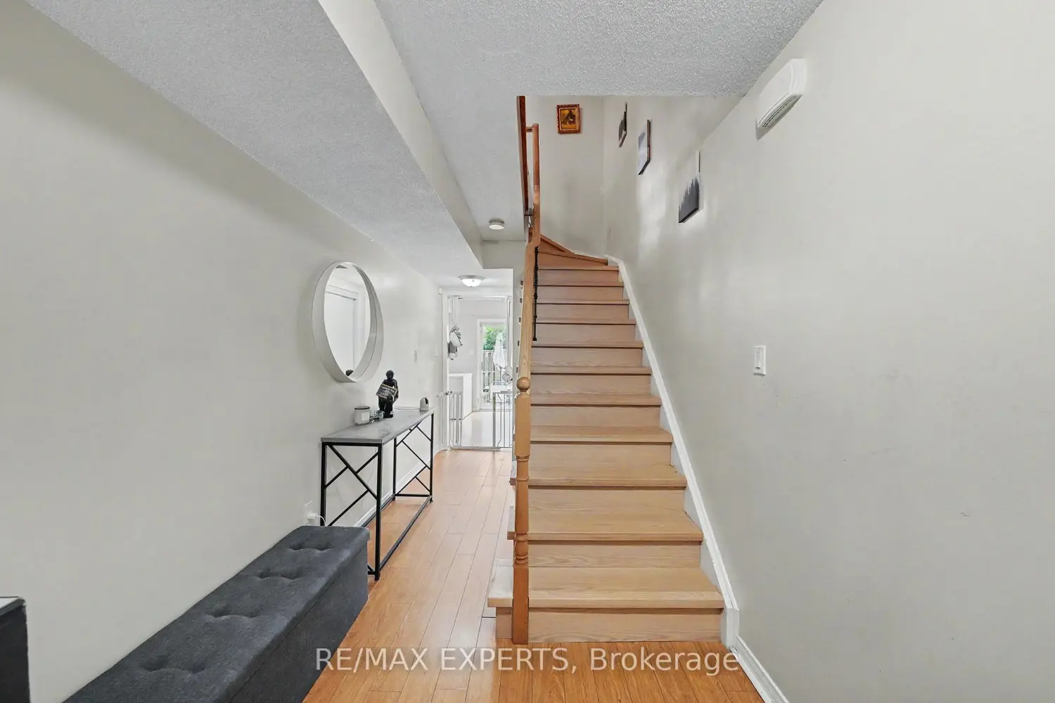 7035 Rexwood Road 194 photo 4