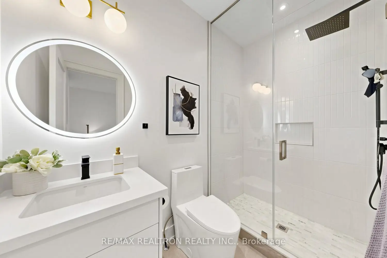 116 Laurentide Drive photo 5