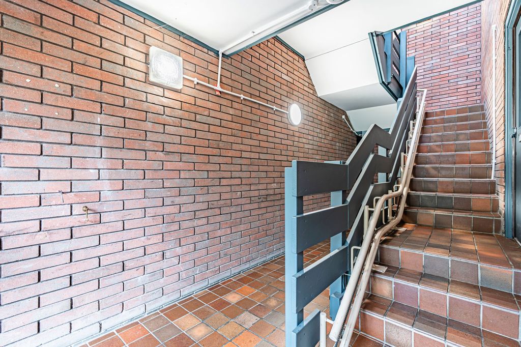 2 bed flat for saleCedar Crescent, Tonteg CF38 photo 3