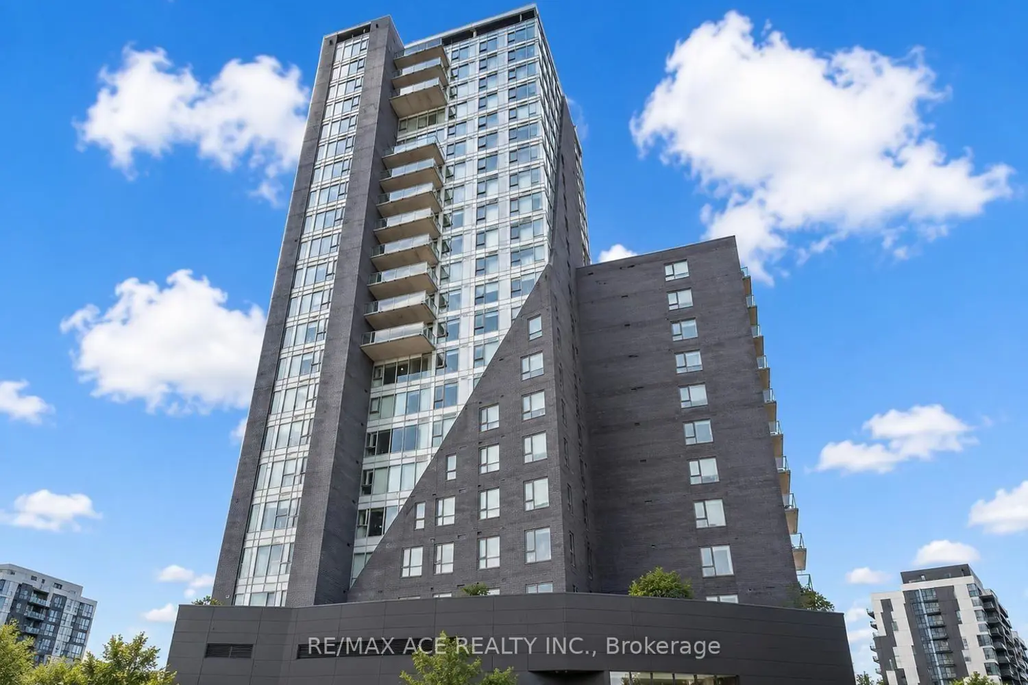 158 King Street 504