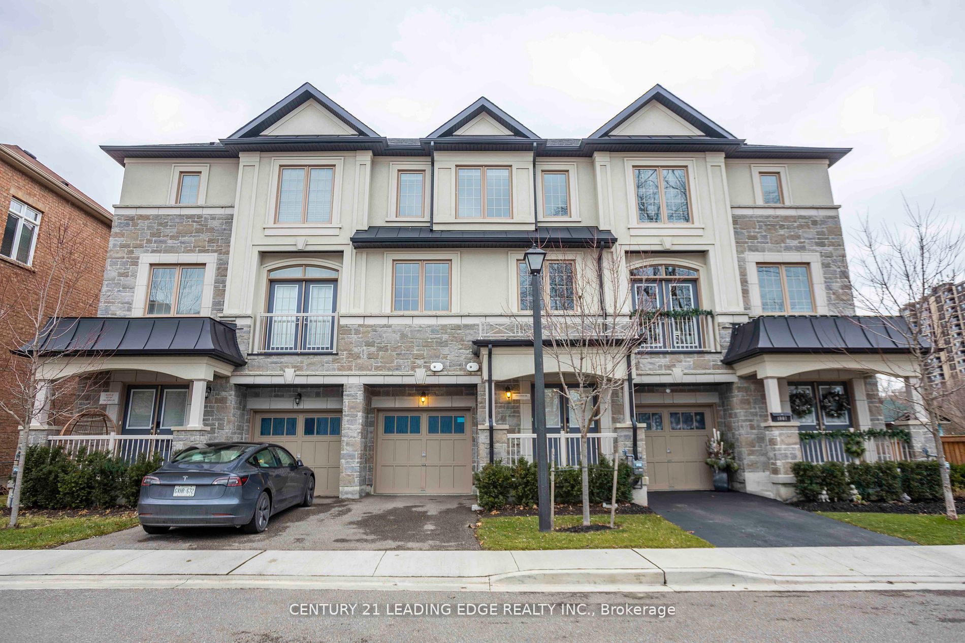 1983 Oana Drive, Mississauga, ON, L5J 0A4