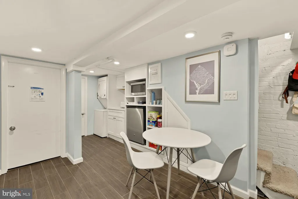 1919 Kenyon Street NW, Washington, DC 20010