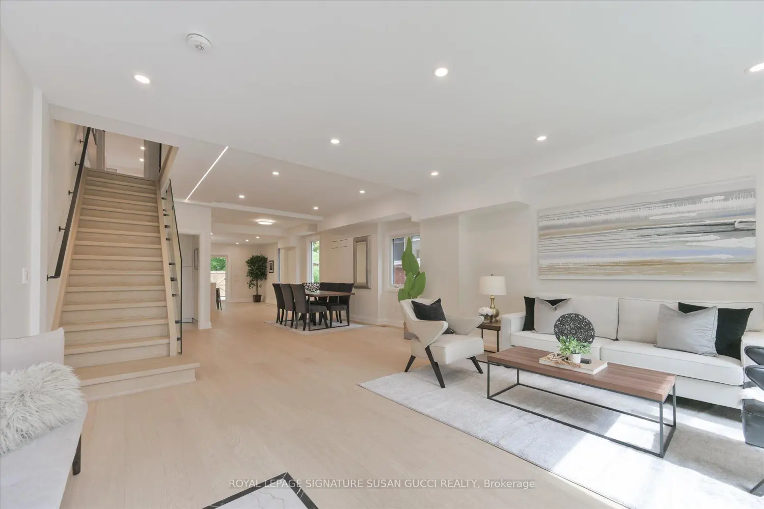 99 Chisholm Avenue photo 4