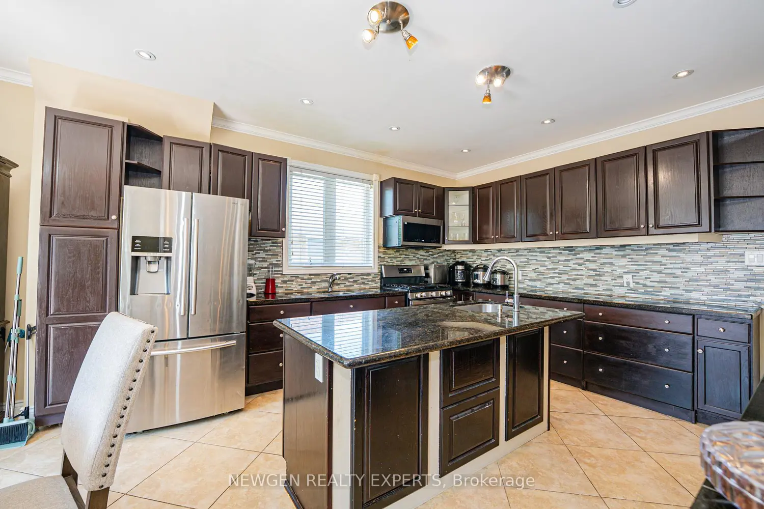11 Benway Drive photo 4