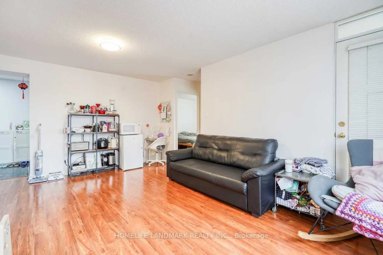 260 Doris Avenue 302 photo 5