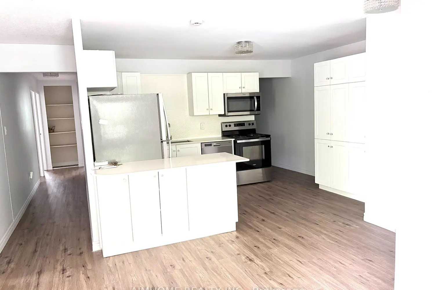 109 Westmount Road photo 3