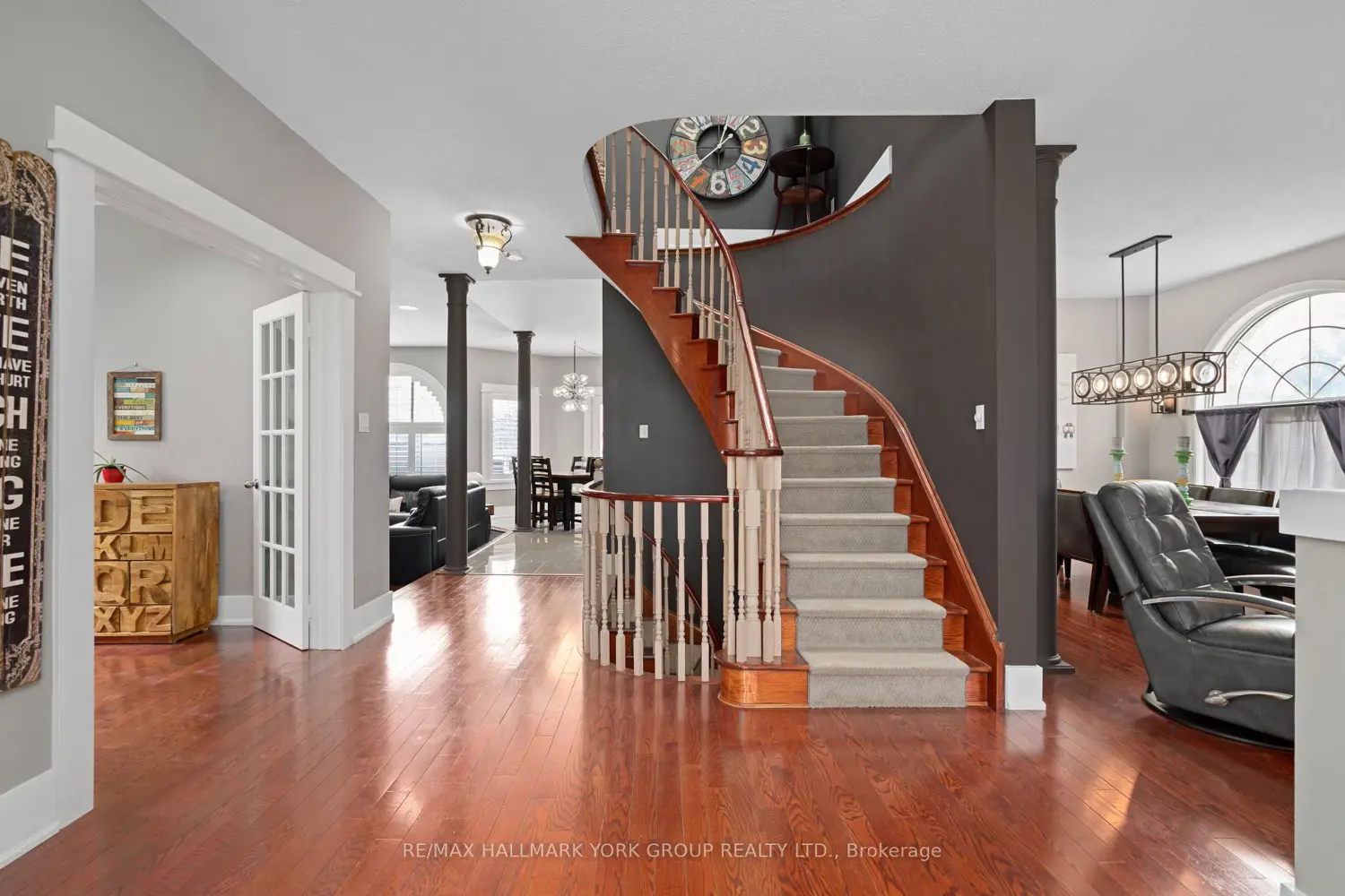 59 Carly Crescent photo 4