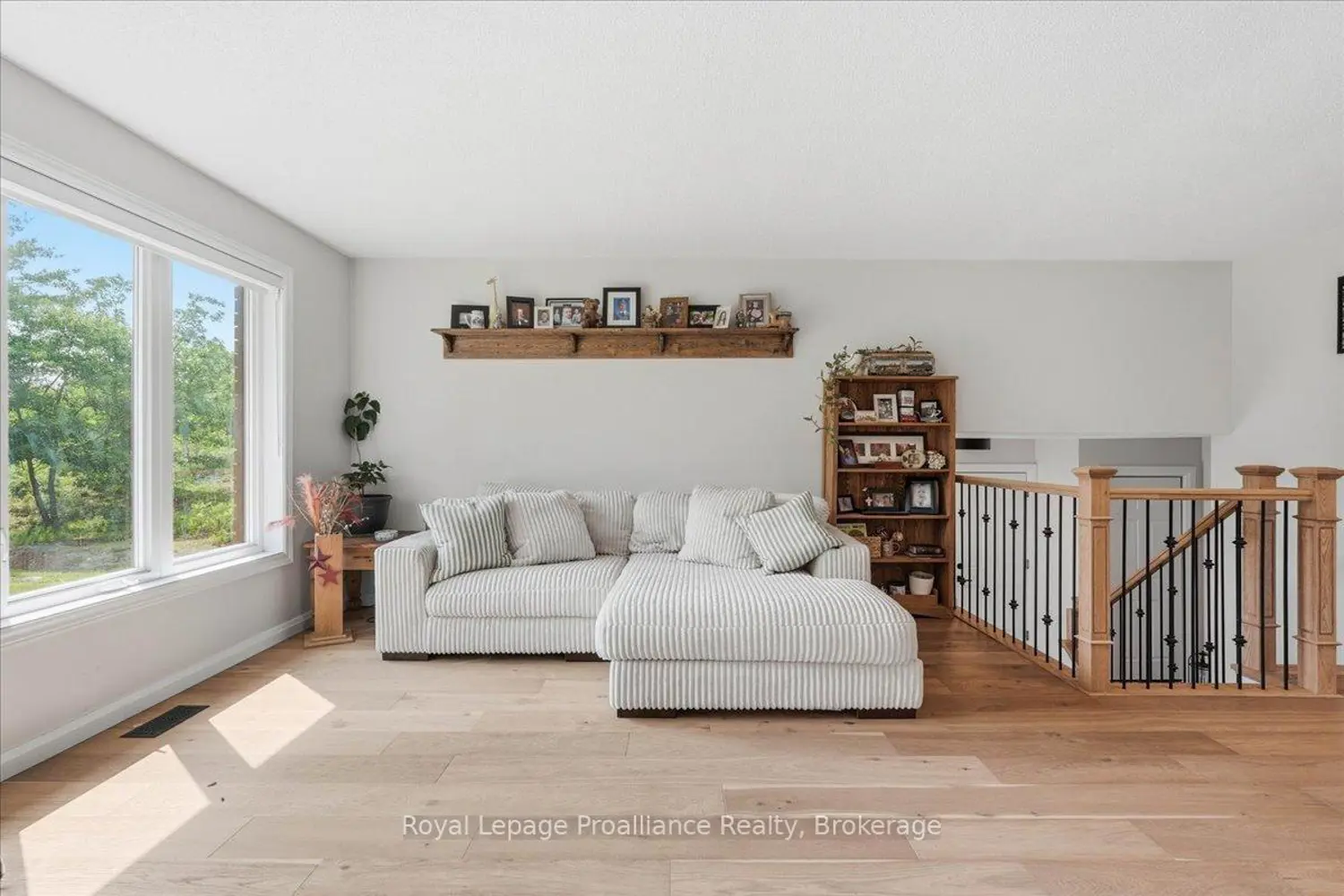 10389 Highway 41 photo 2