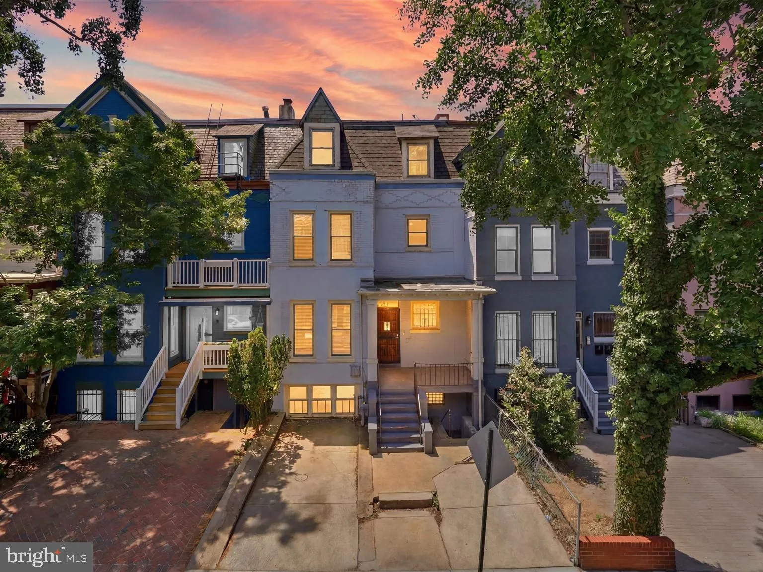 1648 Newton Street NW, Washington, DC 20010