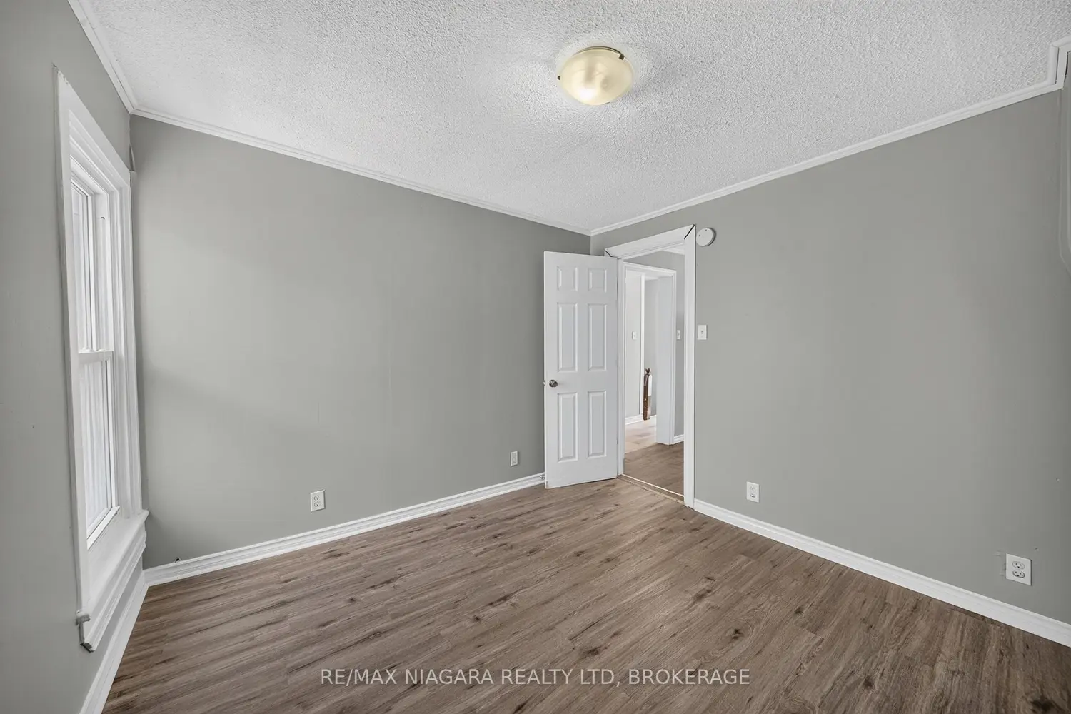4454 Huron Street photo 3